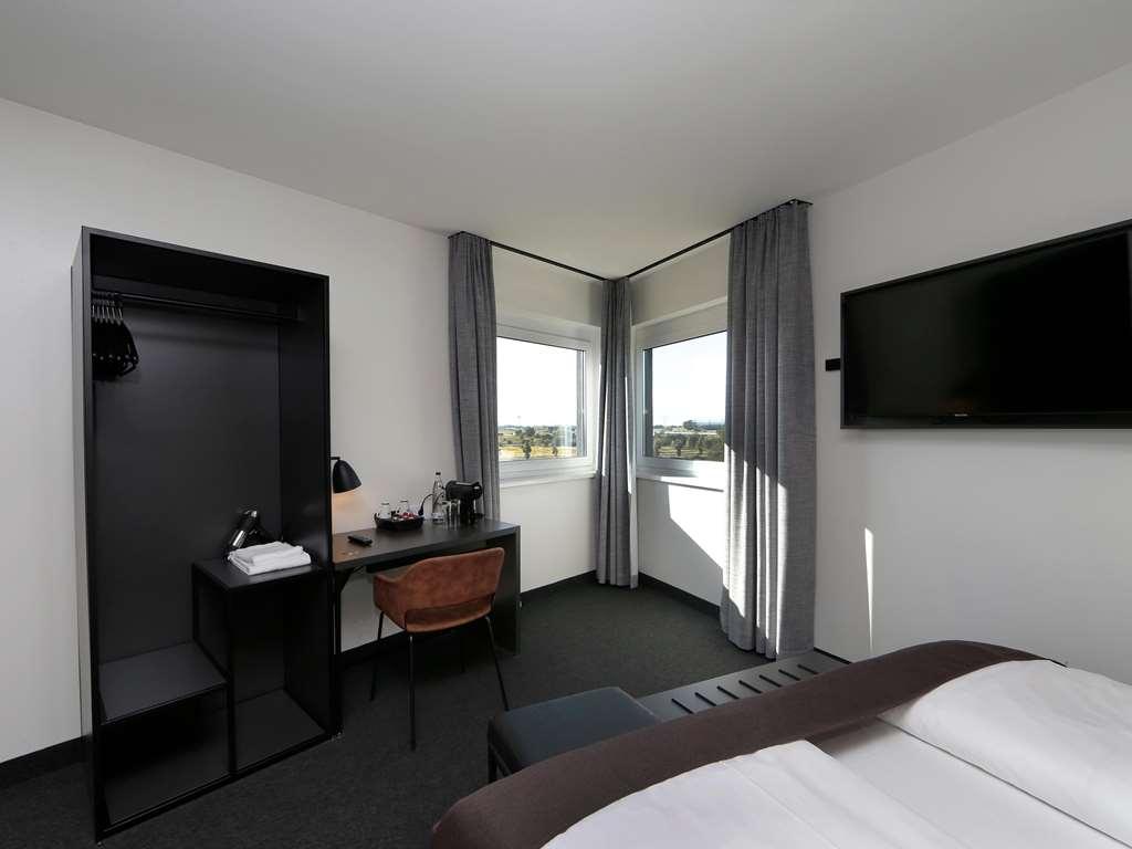 Hotel Berlin-airport 2*